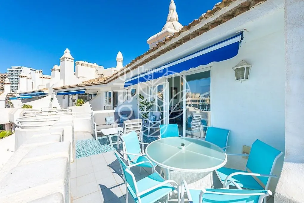 Puerto De Benalmadena Apartamento Vacacional Con Vistas Al Mar Y Yates Tres Habitaciones 2 Banos